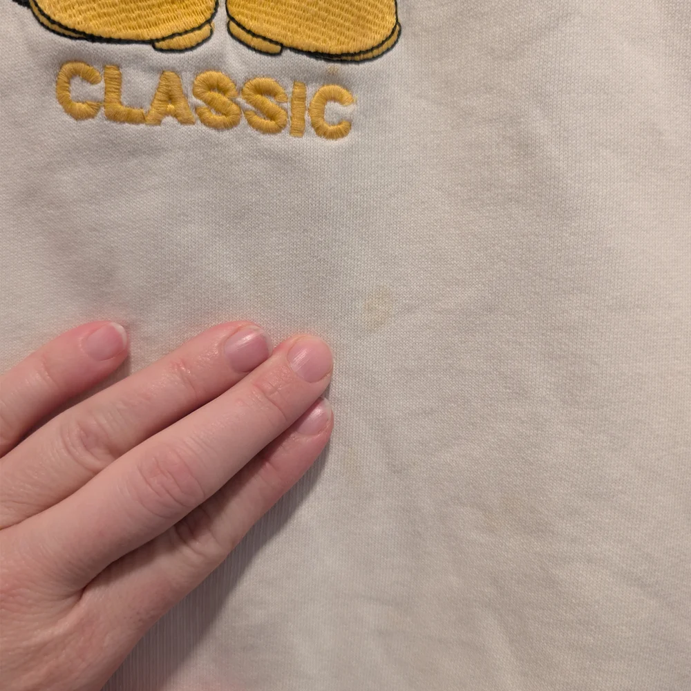 VINTAGE 90s Mickey & Co Cream Pullover Oversized Boxy Varsity Sweatshirt - Picture 3 of 10